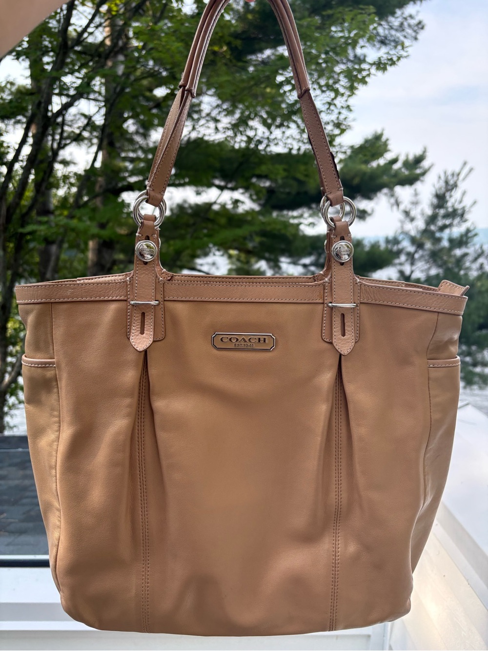 Coach Beige/Tan Leather Tote Bag with Double Straps